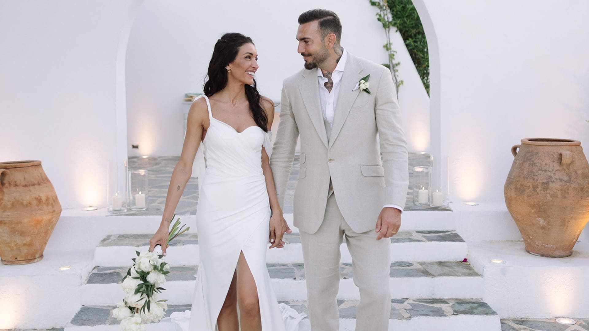 PRIMICIA. Las espectaculares imágenes y todos los detalles de la boda de Noelia López y Roberto Jiménez en Grecia