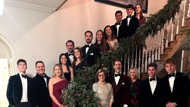 La familia real griega posa al completo por Navidad