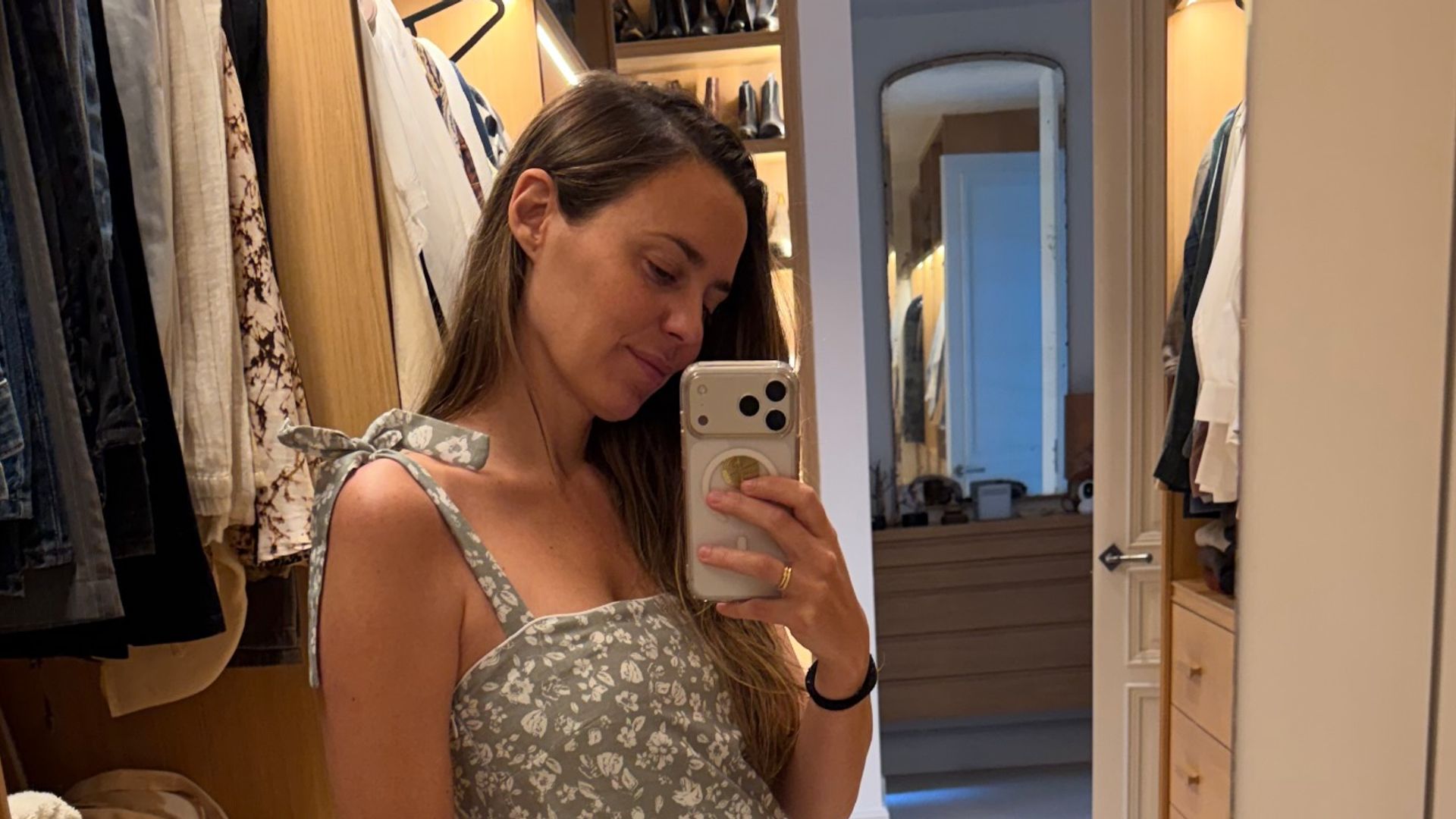 Claudia Osborne presume de su tercer embarazo