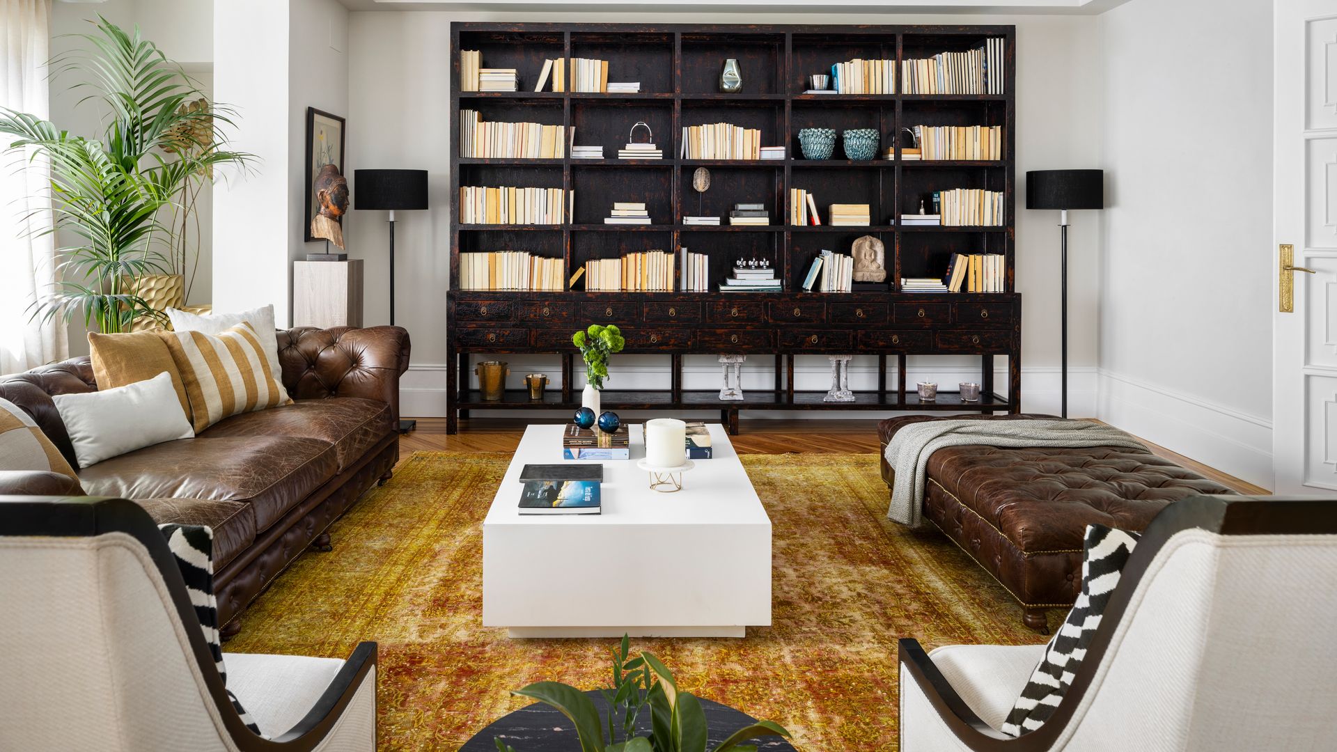 Por qué todos queremos una superlibrería en el salón y los libros no son el motivo principal