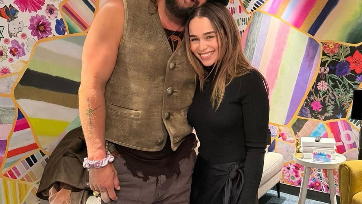 Las estrellas de Juego de Tronos vuelven a coincidir 15 años después: el esperado reencuentro de Emilia Clarke y Jason Momoa