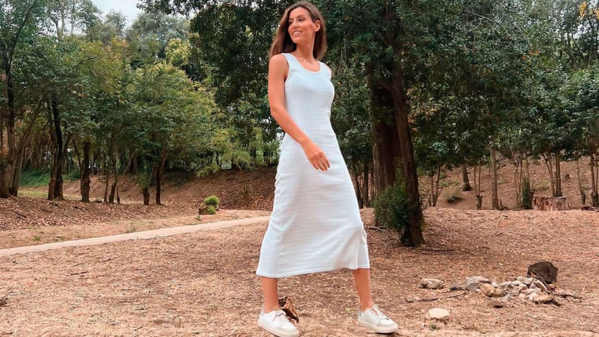 Las de Ana Boyer y otras zapatillas muy cómodas y bonitas para llevar con vestido
