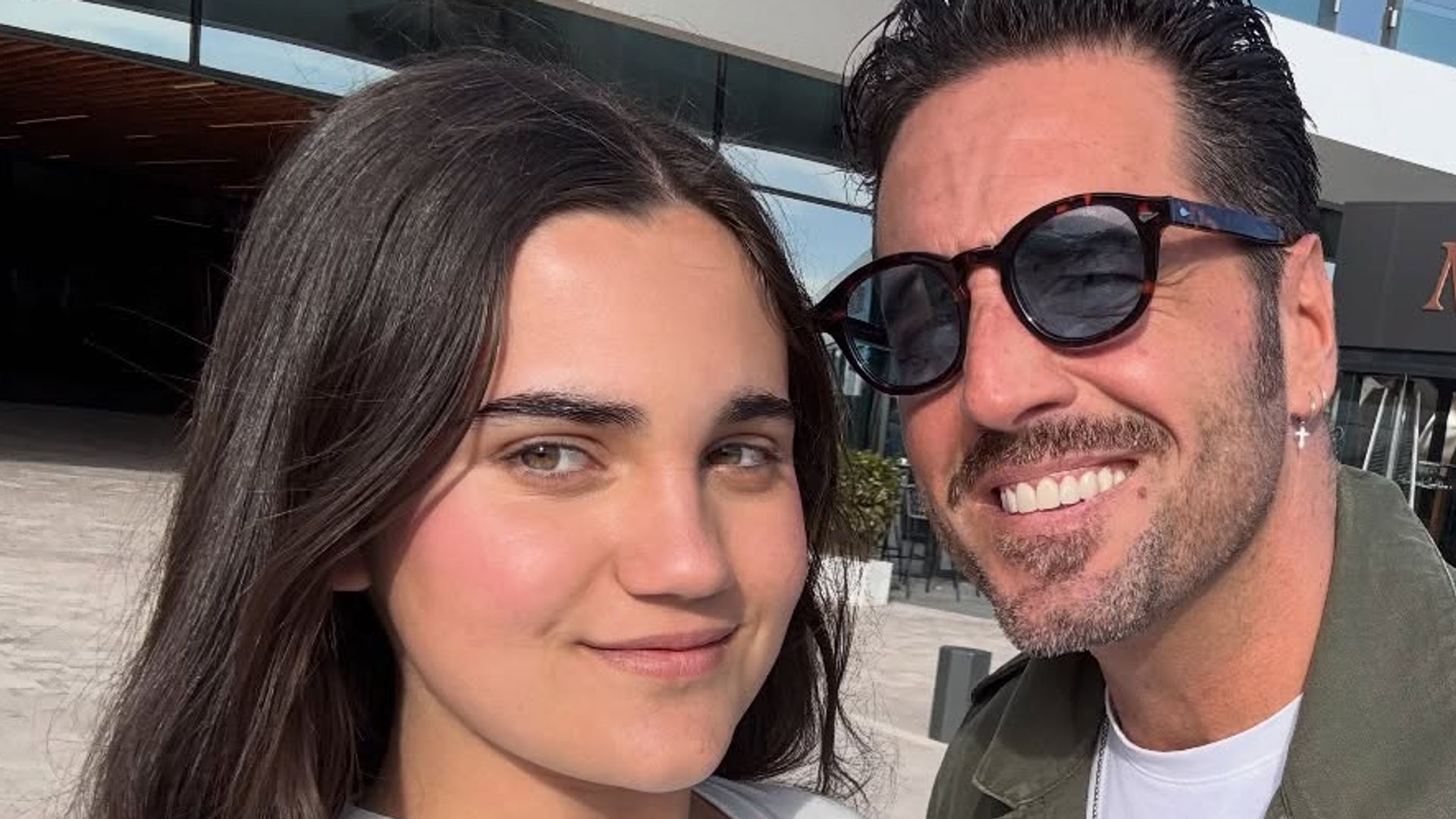 David Bustamante junto a su hija Daniella