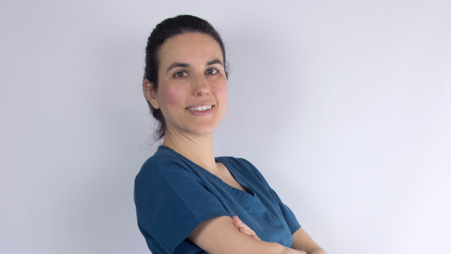 Dra. Ana Carrillo de Albornoz, odontóloga especialista en periodoncia