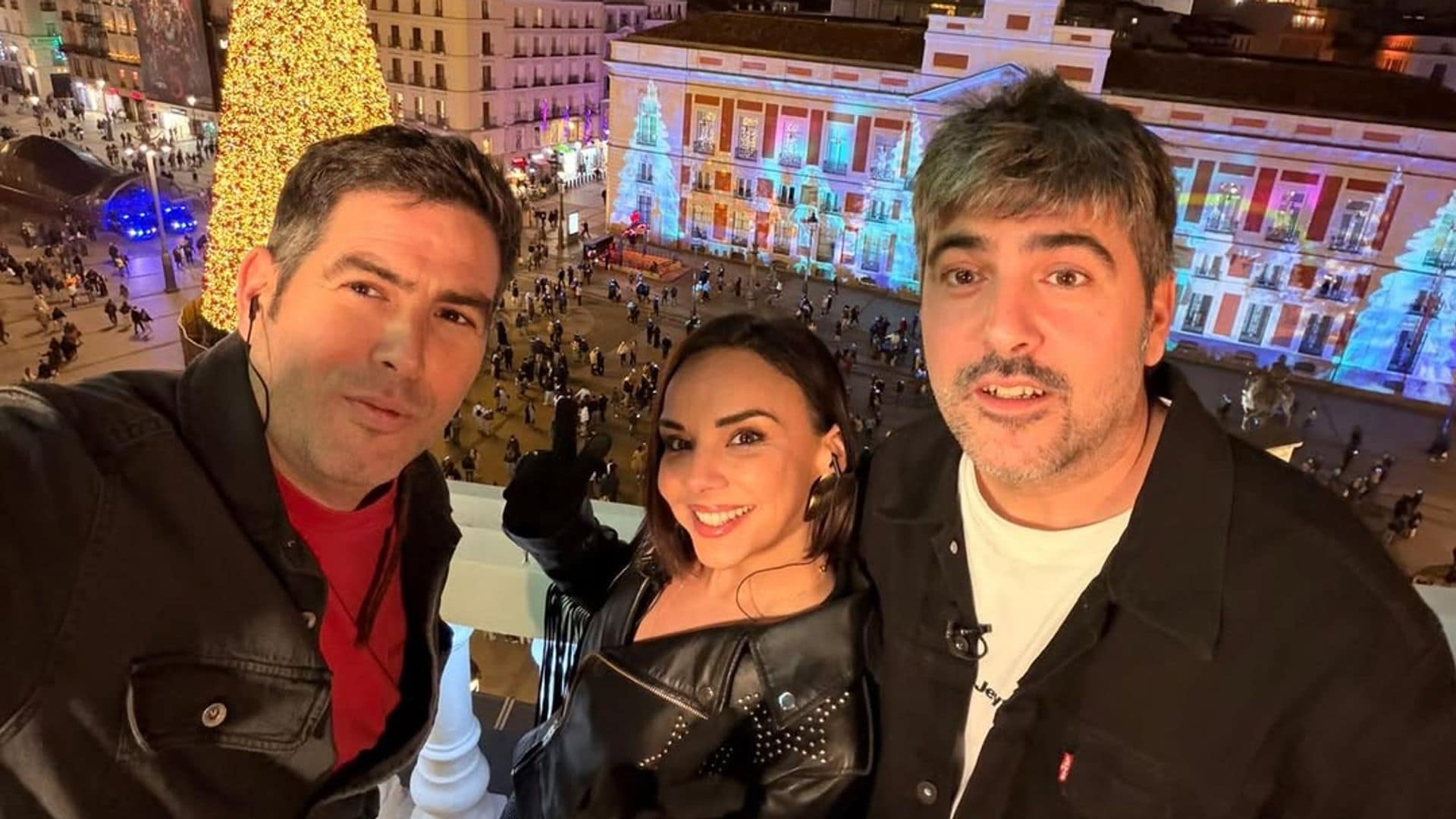 Así han sido los primeros ensayos de Estopa y Chenoa para dar las campanadas: entre bromas, villancicos y un broche de oro