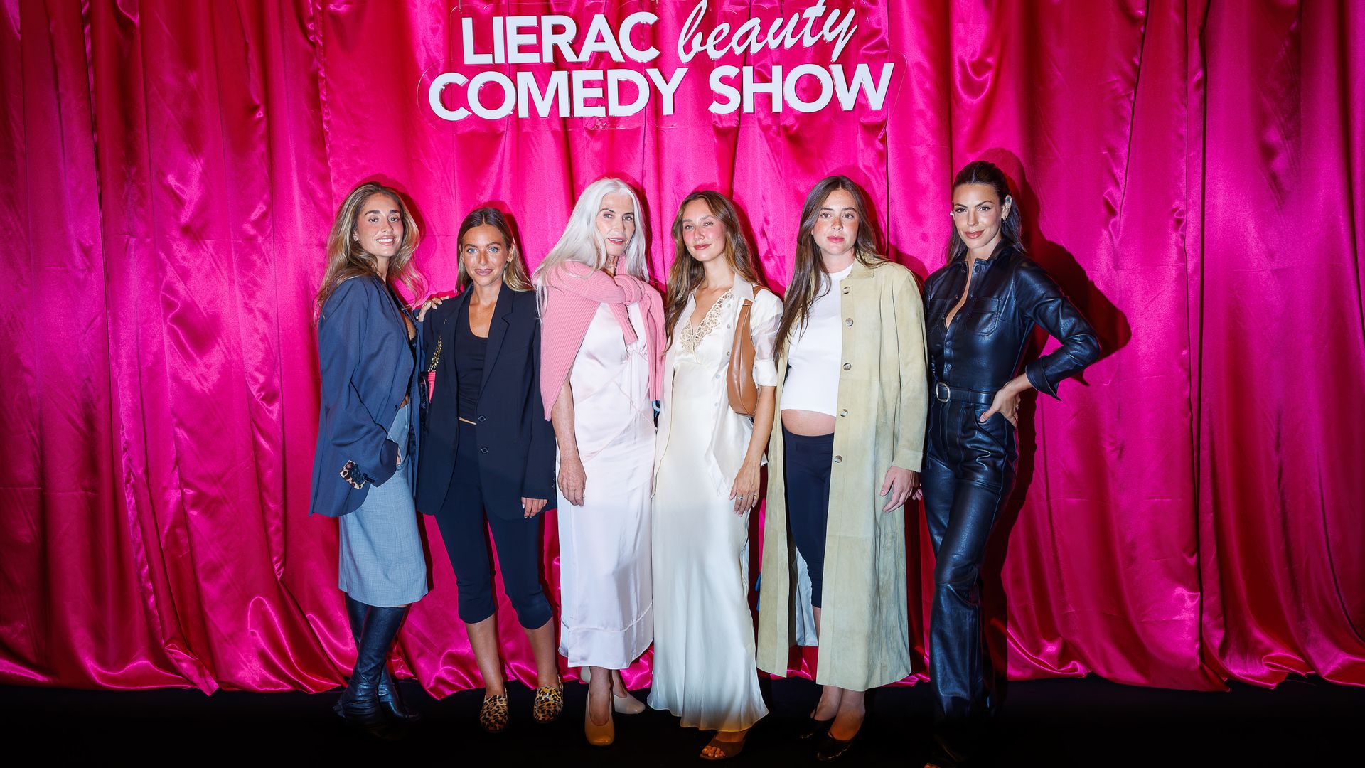 Reír, gesticular y expresarse sin miedo: así fue el ‘Beauty Comedy Show’ de Lierac con Ana Brito y Valeria Ros