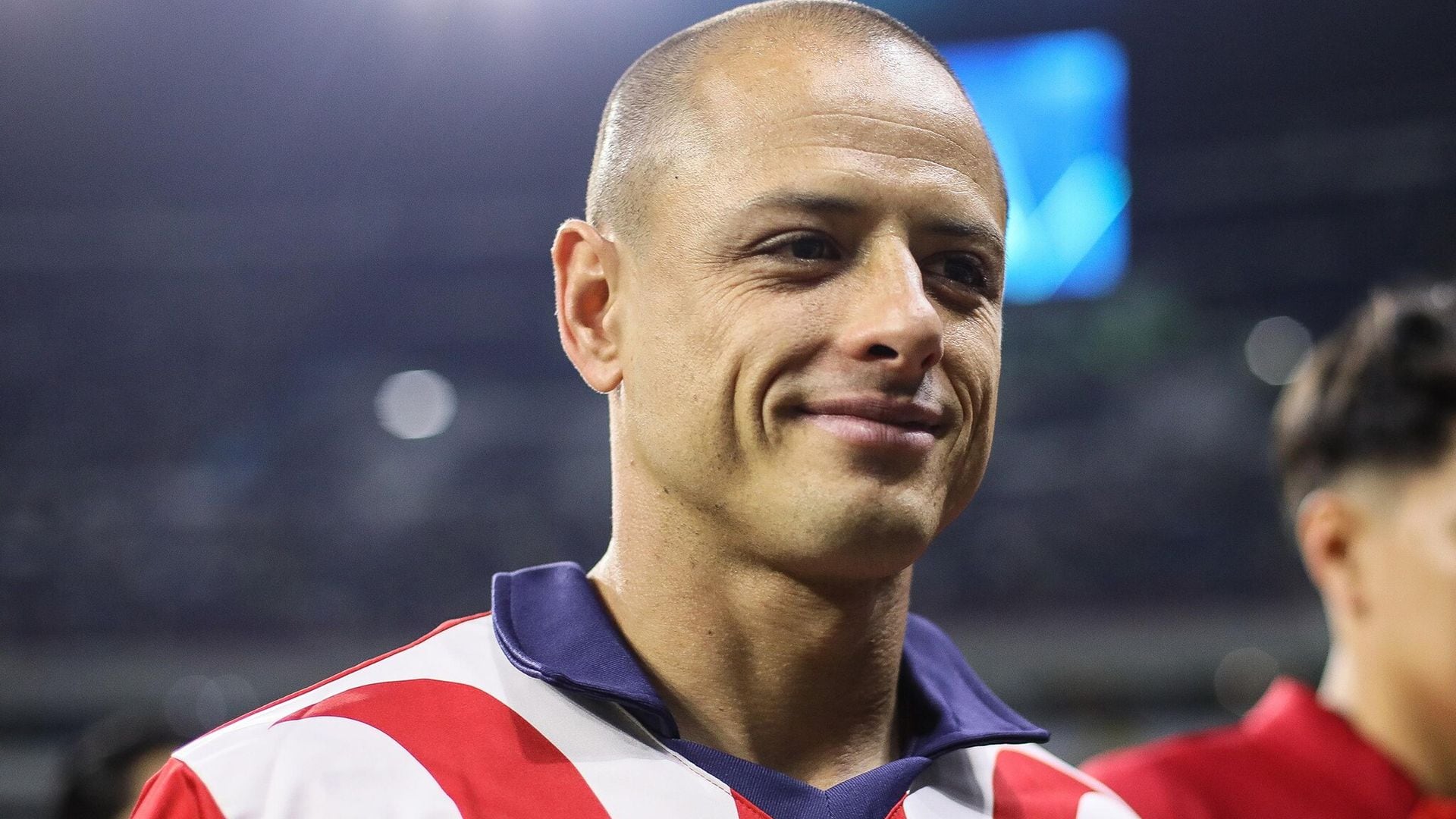Agradecido, el Chicharito Hernández celebra su regreso a las canchas tras su lesión