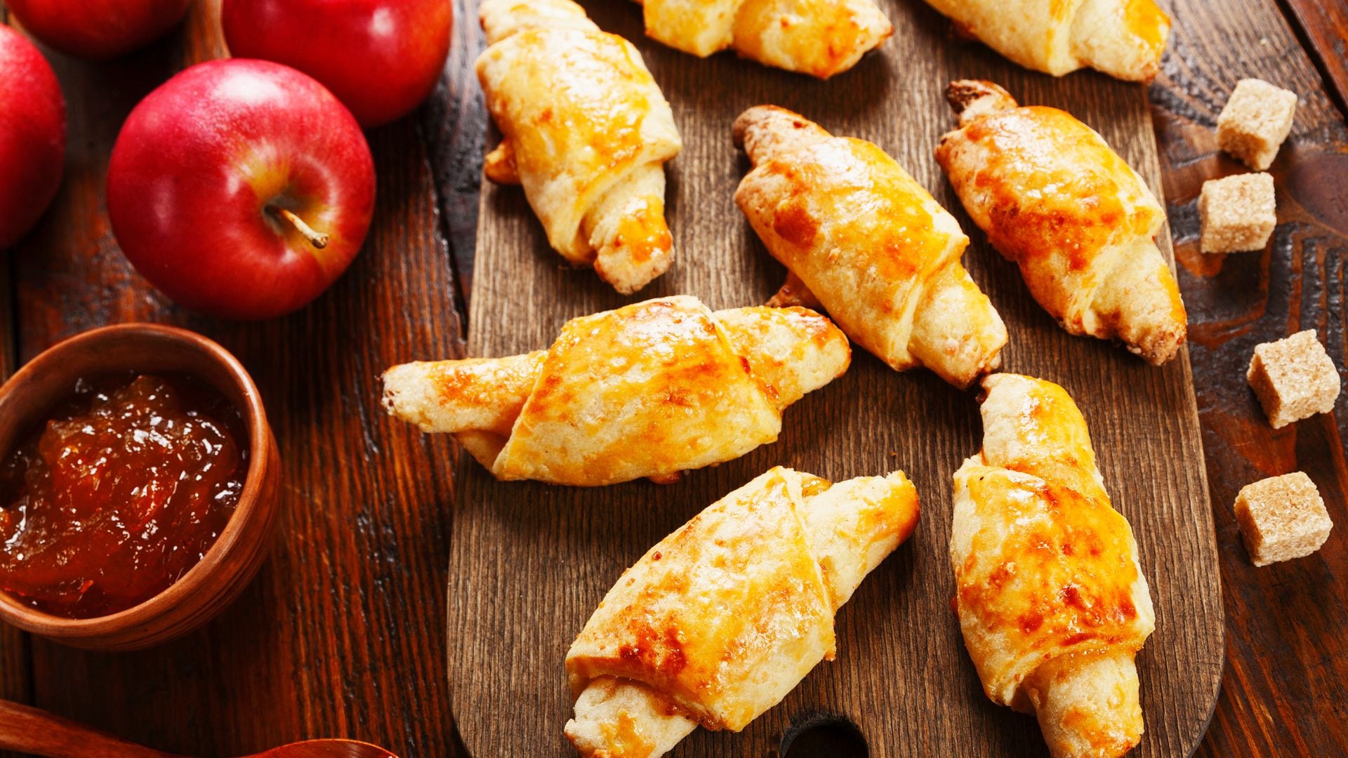 Mini croissants de manzana