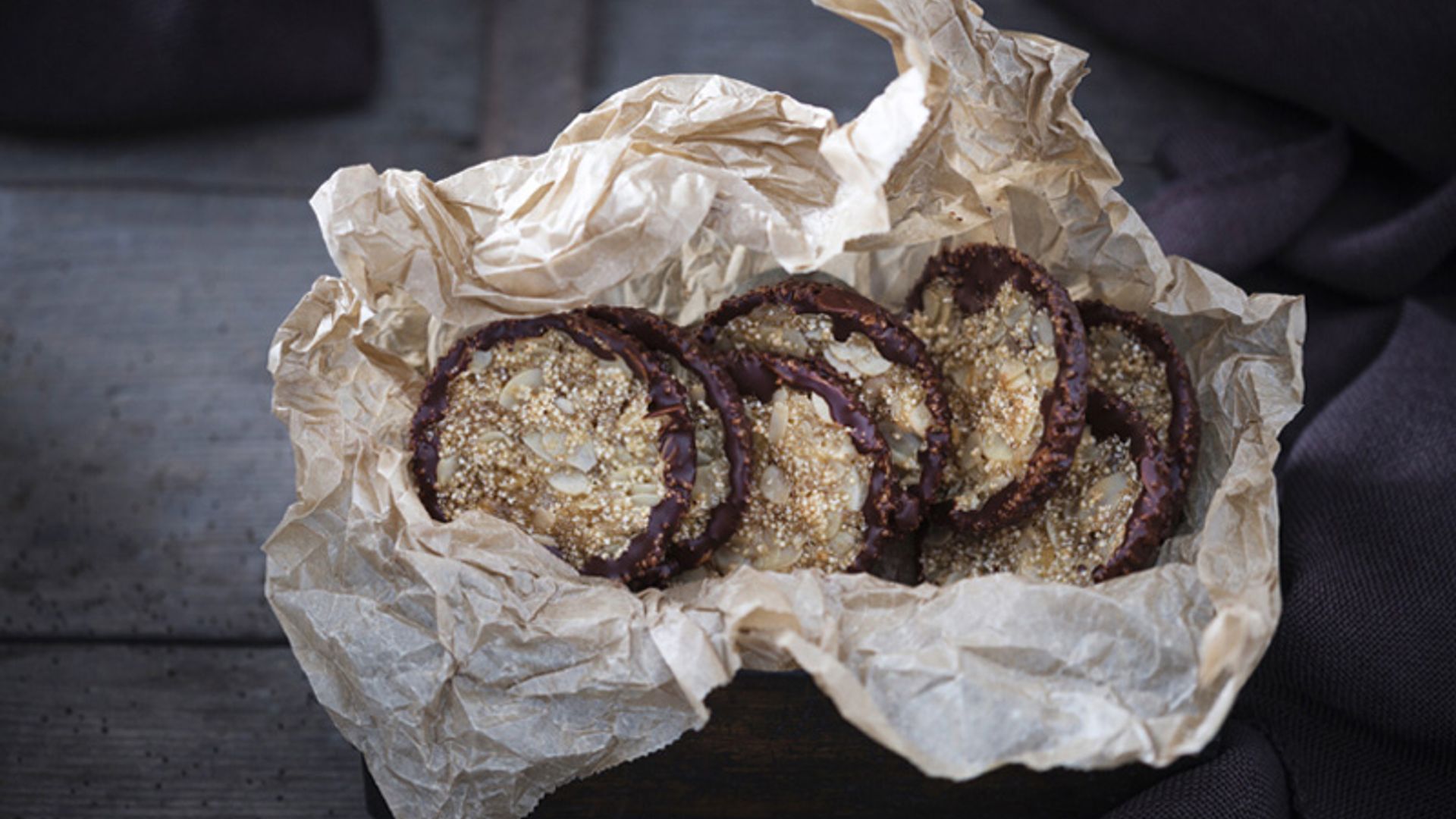 Florentinas de chocolate, amaranto y almendra