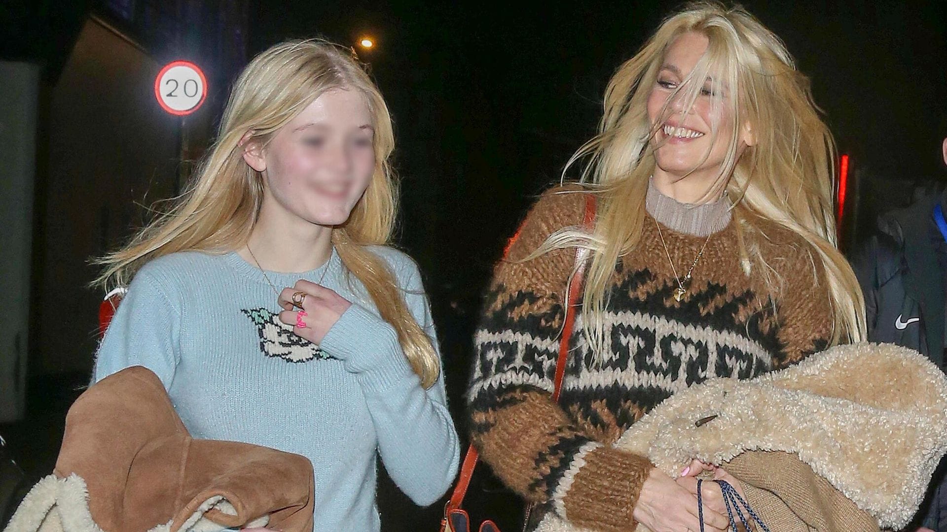 Claudia Schiffer, la leyenda de las pasarelas, y su hija Cosima, de 13 años, impactan con su gran parecido