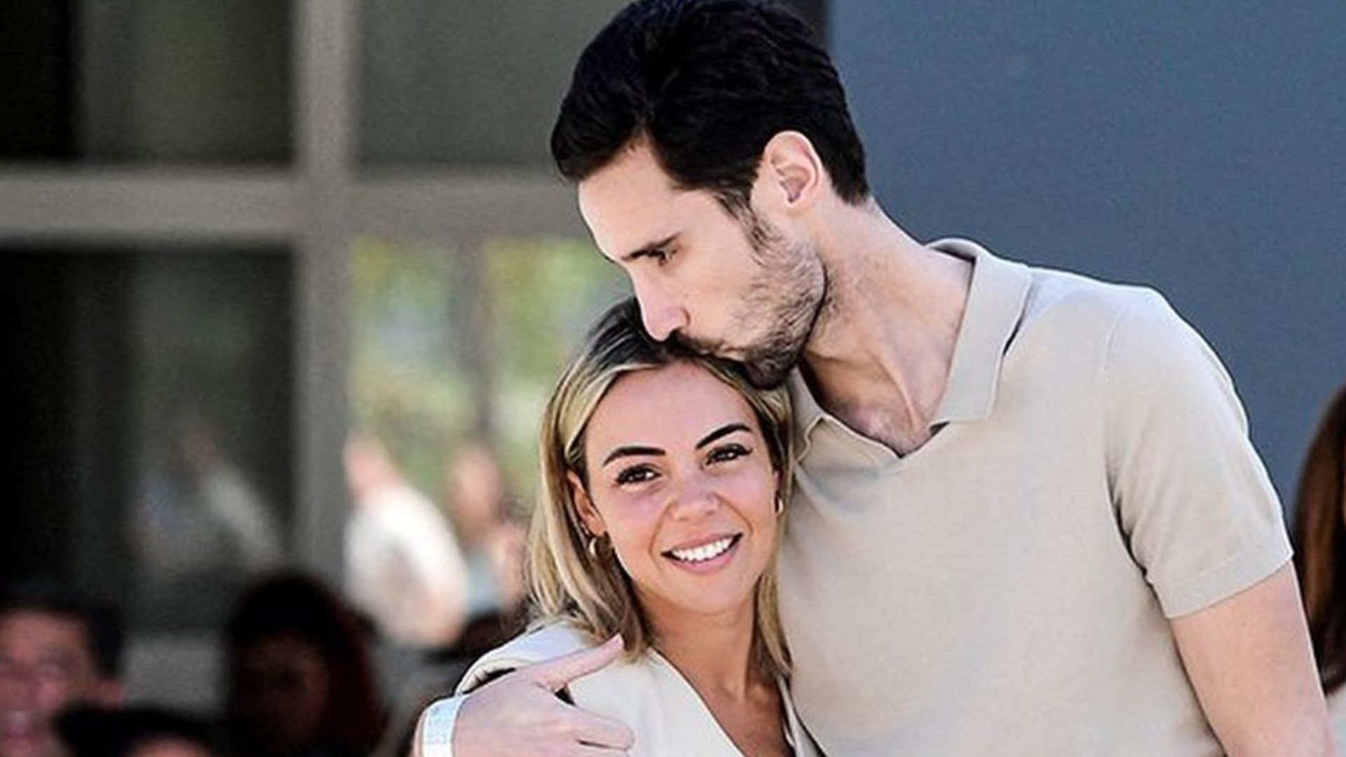 Sergio Rico celebra su 30 cumpleaños en Sevilla rodeado de los suyos