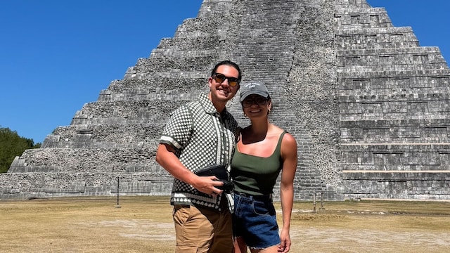 Tania Rincón y Pedro Pereyra en Chichen Itzá.