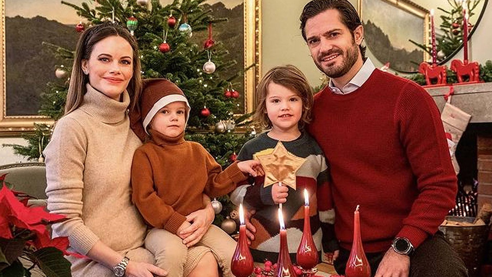La bella felicitación navideña de Carlos Felipe y Sofia de Suecia con su 'familia creciente'