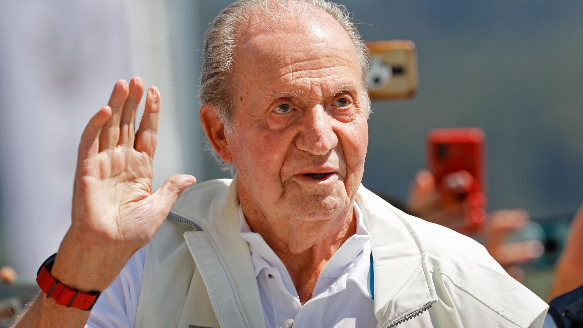 Acompañamos al Rey Juan Carlos en su viaje a España, crónica desde dentro de una visita histórica