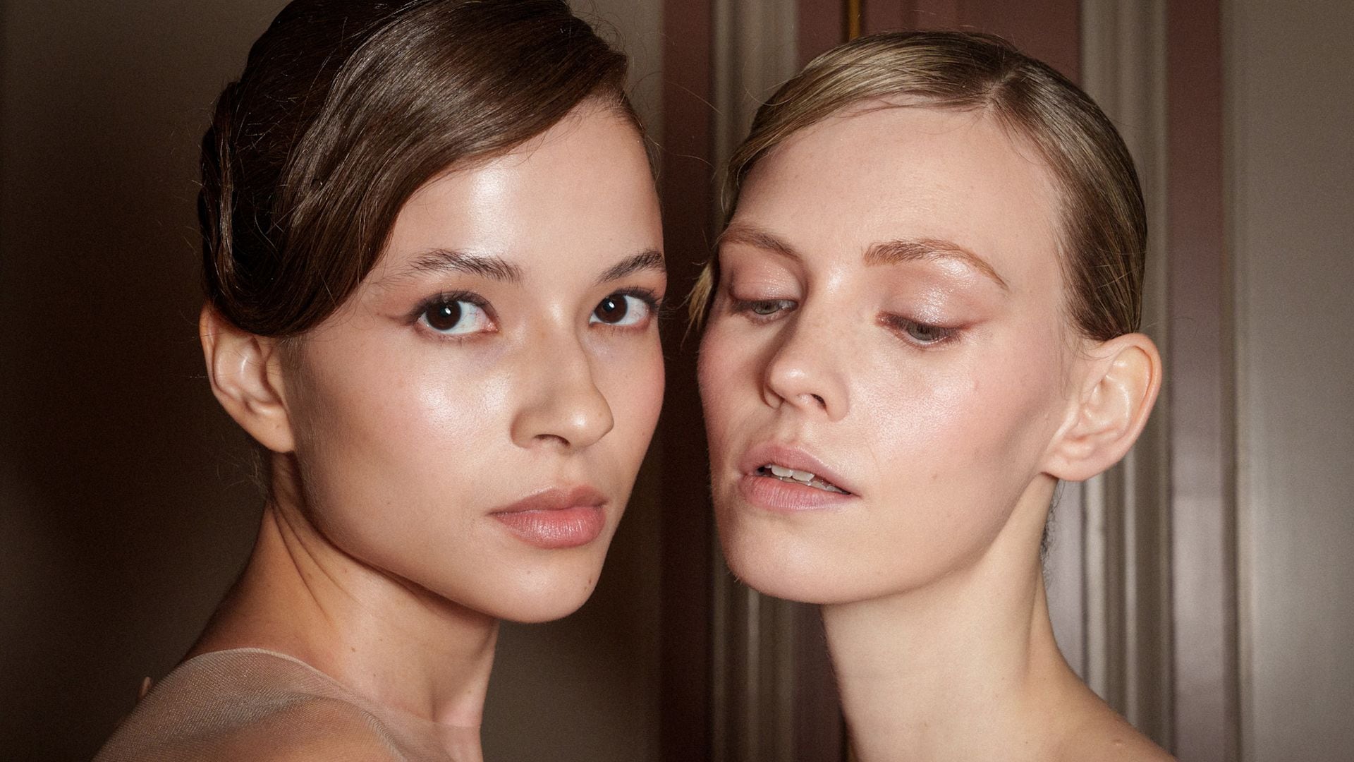 Modelos en el desfile de Ziad Nakad