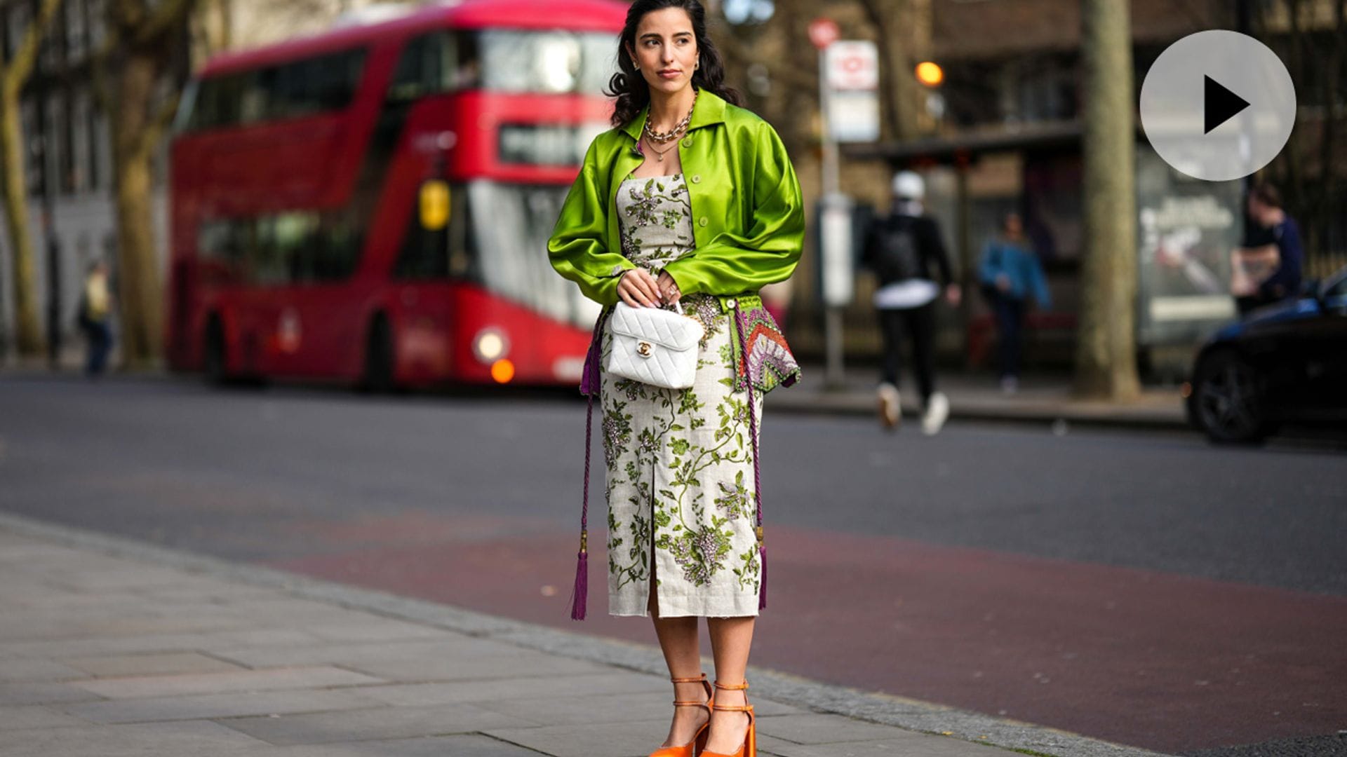 Del día a la noche: cinco looks versátiles con prendas satinadas