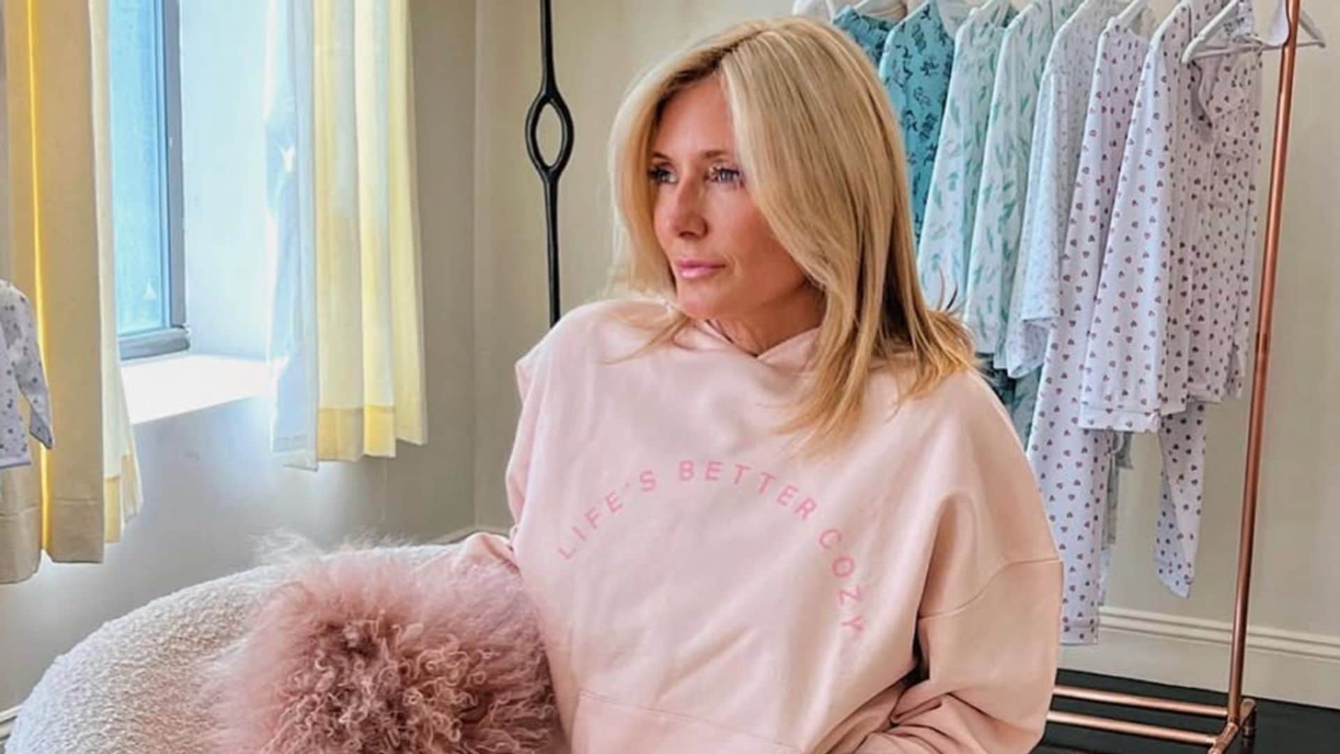 Así prepara la Navidad Marie-Chantal: regalos, galletas hechas en casa y pijama festivo para salir a la calle