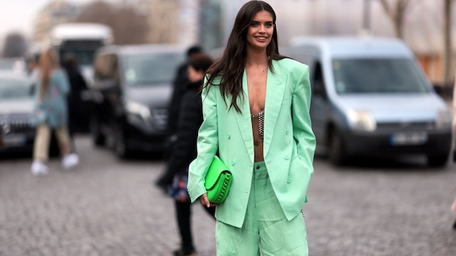traje verde