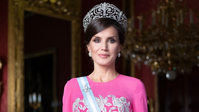 La reina Letizia con la tiara de Flor de Lis