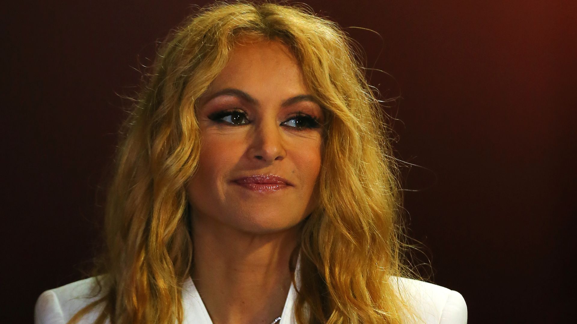 Paulina Rubio habría sido desalojada de su casa