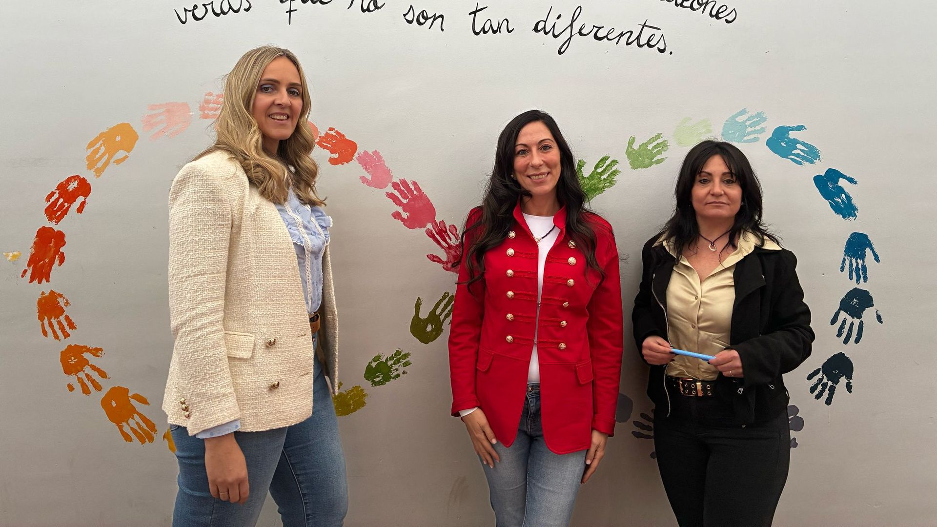 De izquierda a derecha, Carolina Lorenzo, Gema Revilla y Cristina Gómez