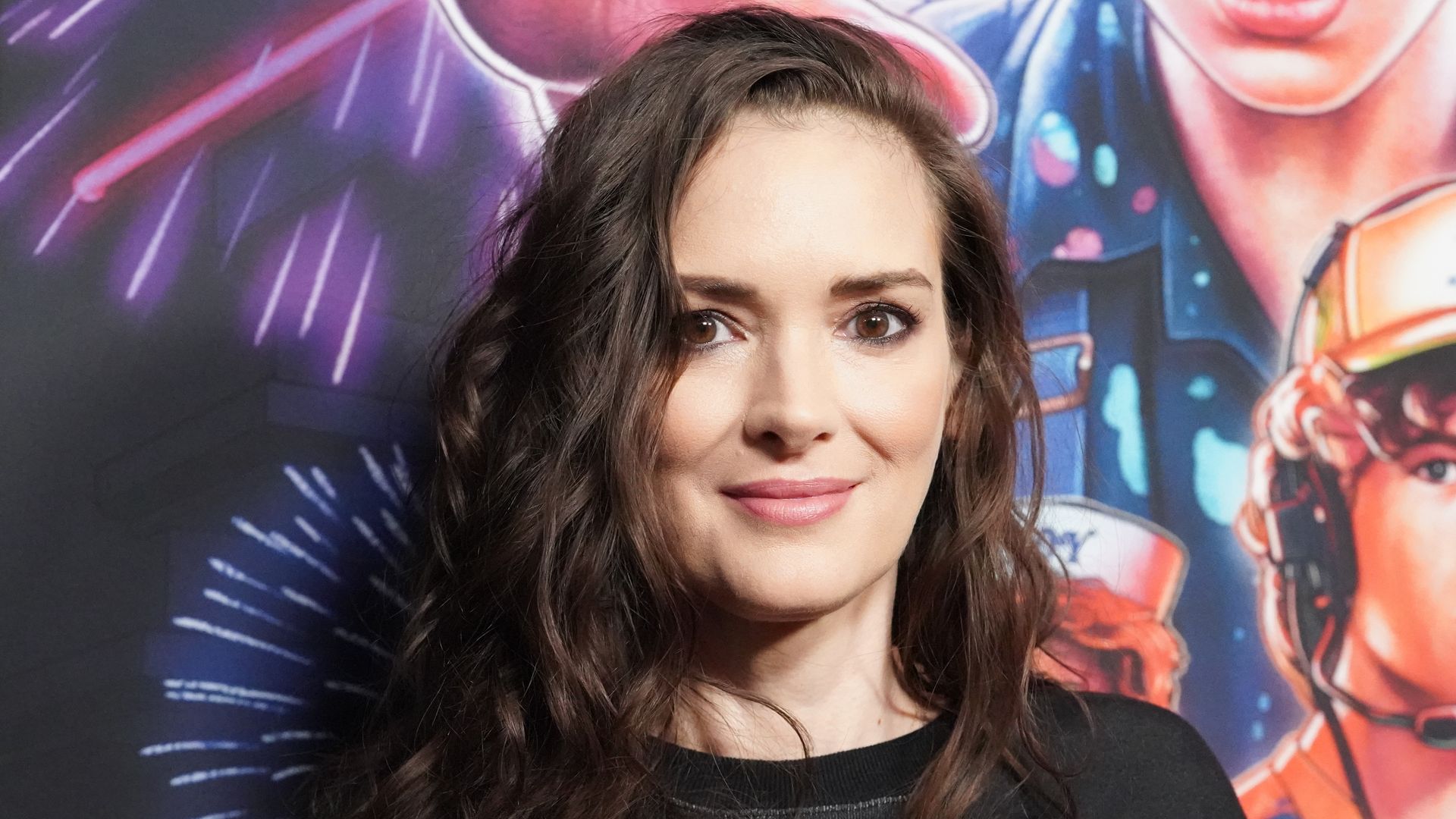 De 'Stranger Things' a otro buque insignia de Netflix: Winona Ryder fichaje estrella de 'Miércoles 3'