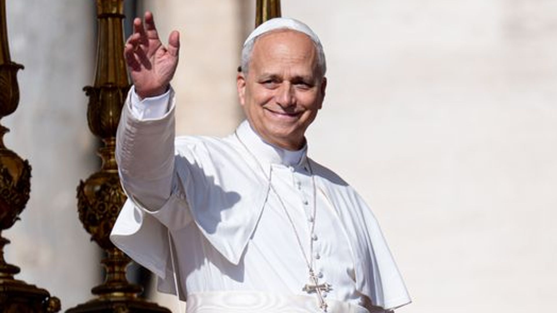 El Papa León XIV y su curiosos momento con un banco en Chicago