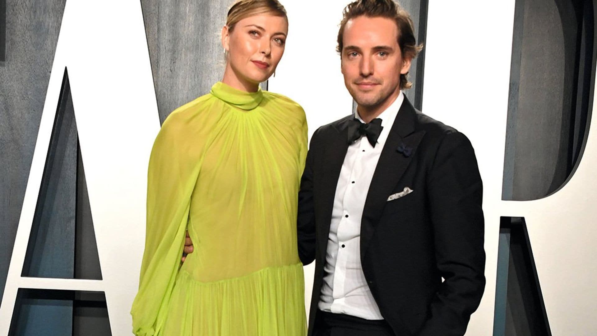 María Sharapova presume de su espectacular anillo de compromiso, de casi 400.000 euros