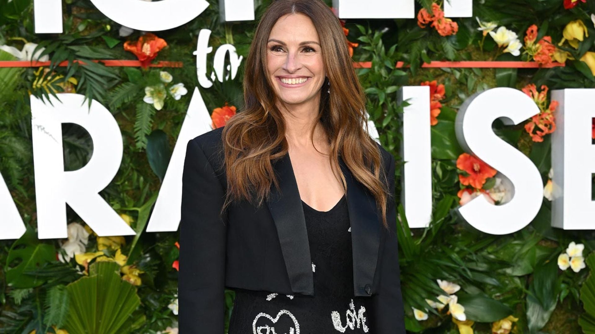 Desvelamos los mensajes que esconde el vestido viral de Julia Roberts