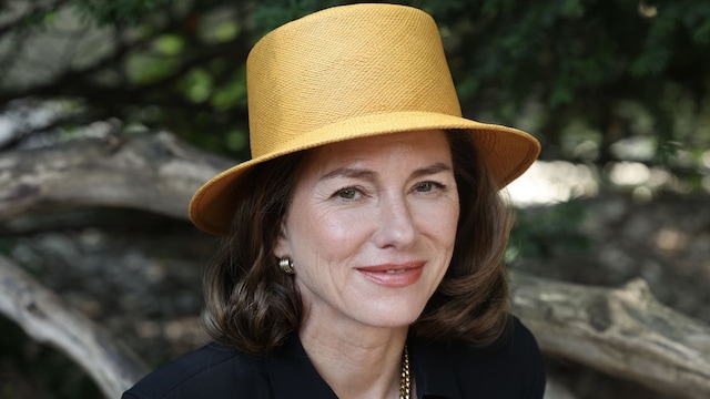 Naomi Watts como Jackie Kennedy grabando en el set de "American Love Story'' 