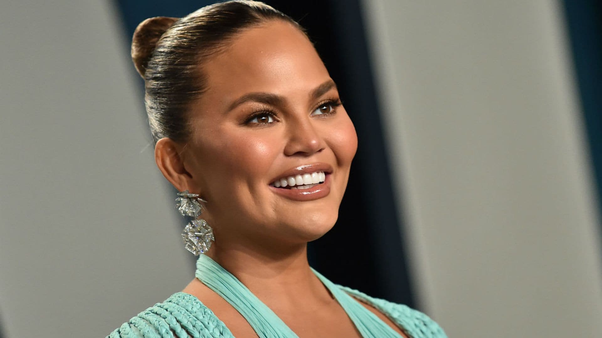 Chrissy Teigen reaparece tras la pérdida de su bebé