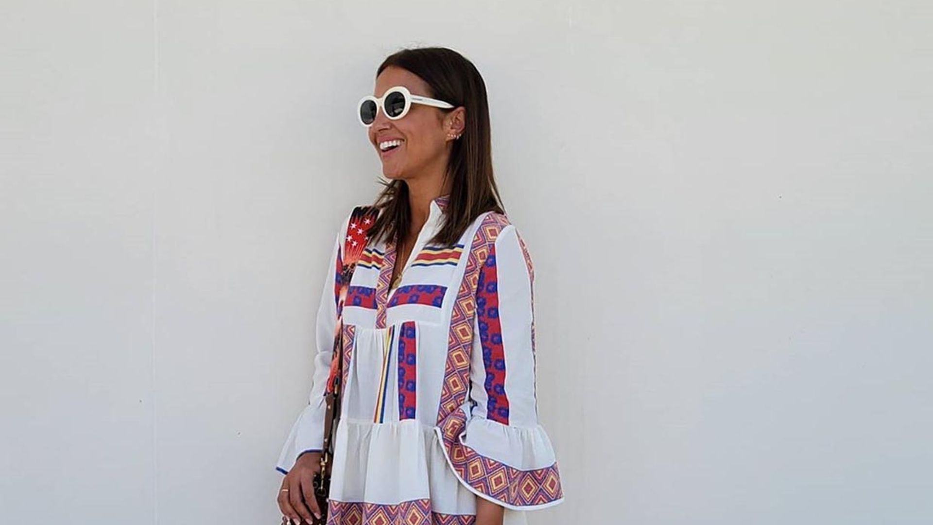 Paula Echevarría estrena el vestido 'midi' con cuadros vichy que te puedes comprar