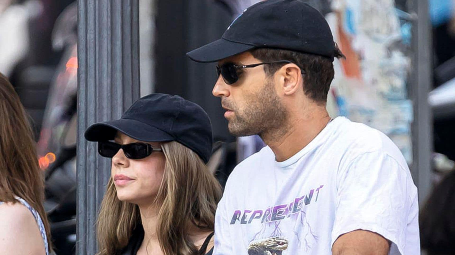 Ester Expósito y Nico Furtado: las imágenes del ‘plan de incógnito’ que ha unido a la pareja de moda