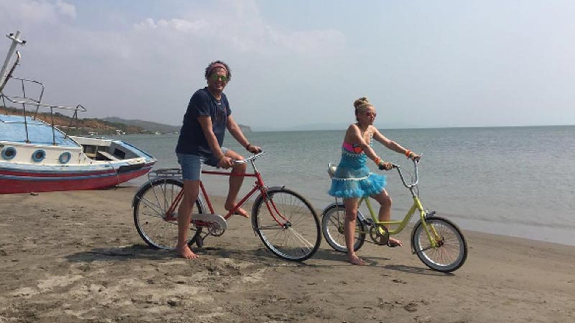 'La bicicleta', de Shakira y Carlos Vives, elegida como la canción de este verano por los lectores de HOLA.com