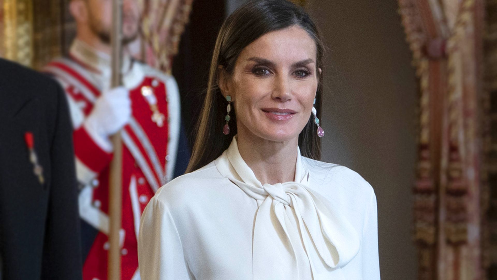 Los inolvidables looks de la reina Letizia en su segunda puesta de largo del año desde 2005