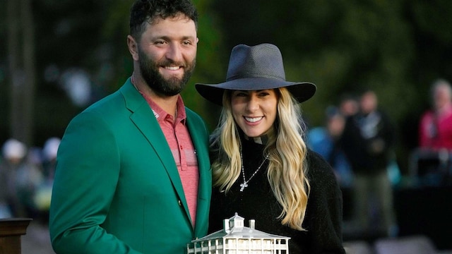 jon rahm el orgulloso pap maestro del golf mundial