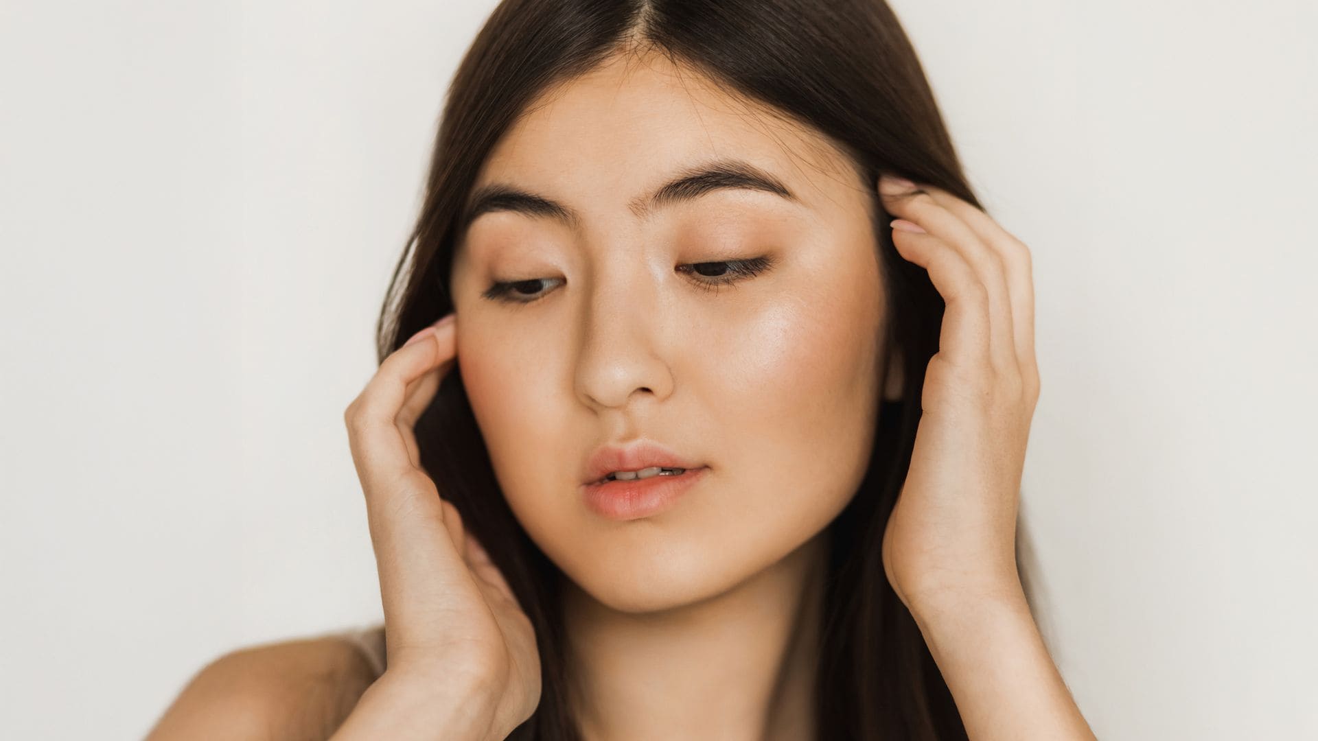 Rostro de mujer coreana