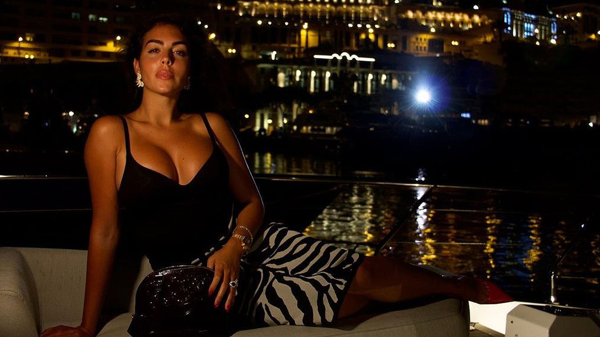 Georgina Rodríguez nos deja sin palabras con su posado más espectacular