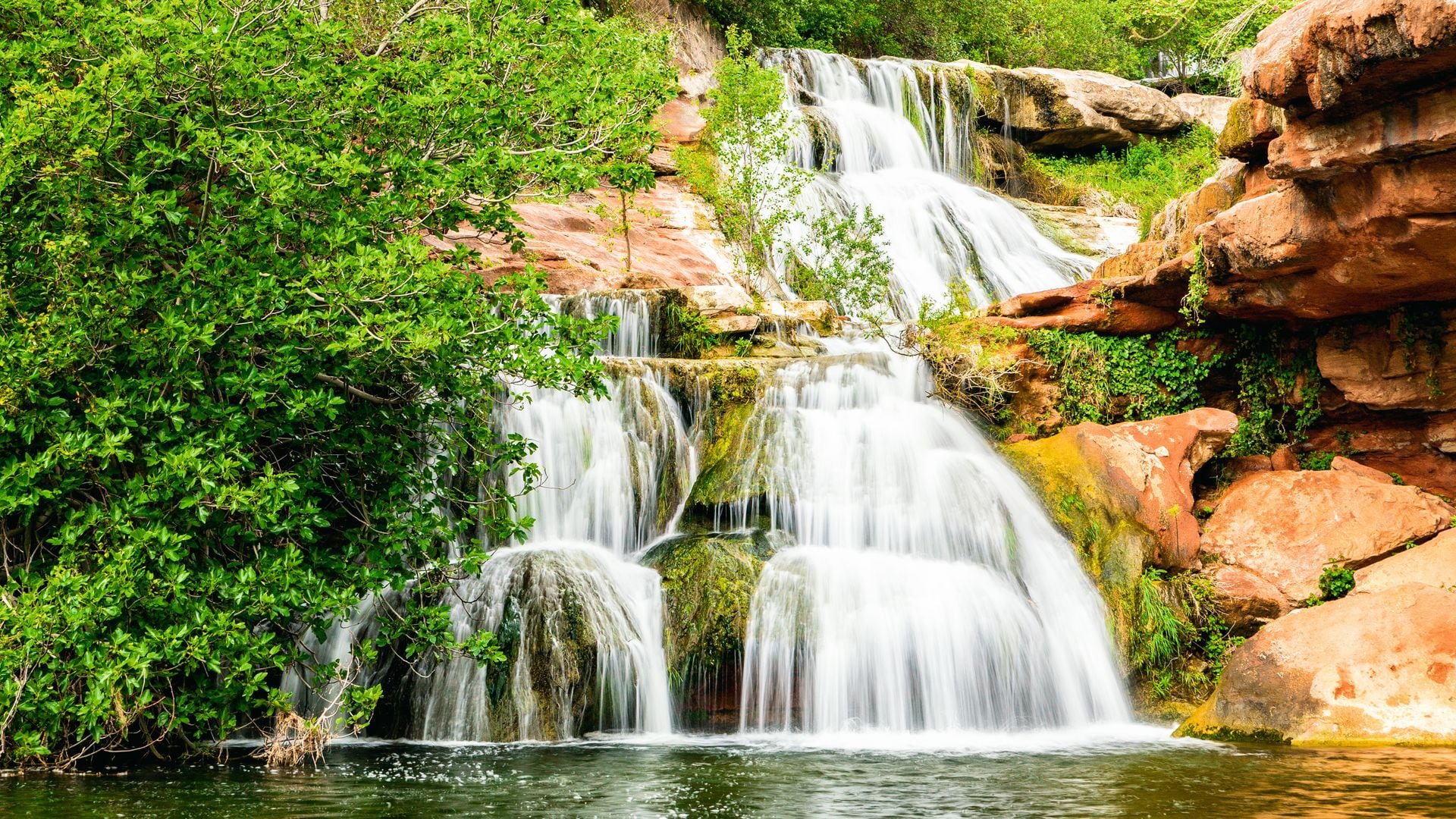 GORGS DEL TENES cataratas Barcelona