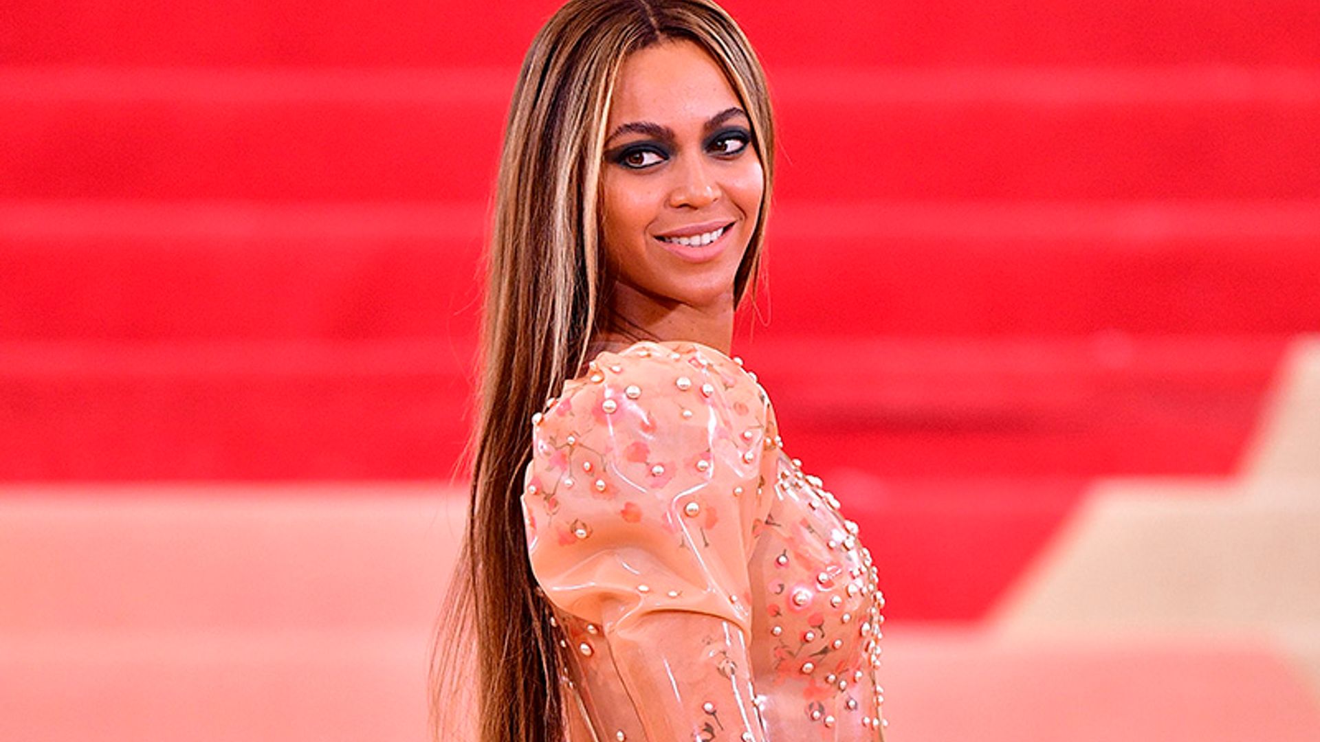 El maquillaje de ojos ultra duradero de Beyoncé esconde un inesperado truco
