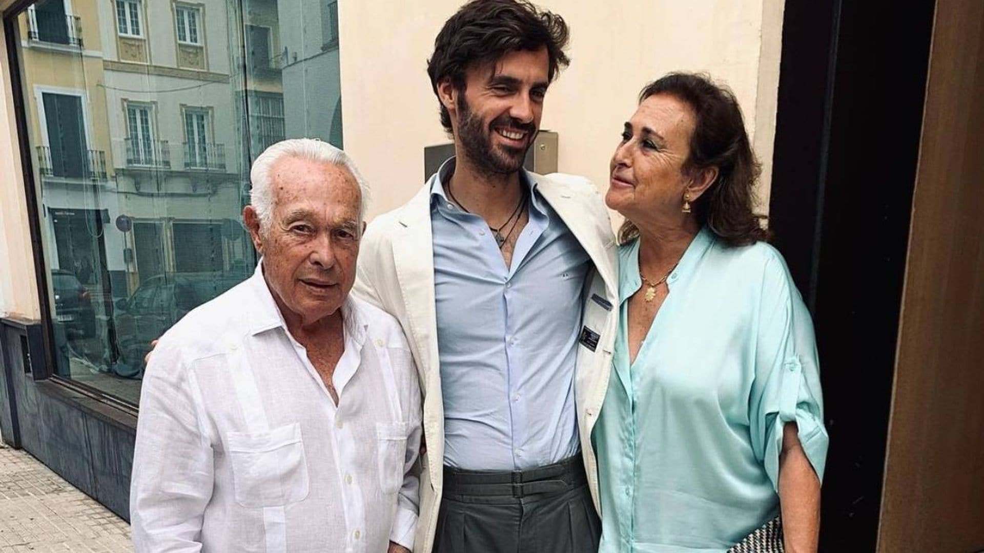 Las palabras de admiración y cariño con las que Enrique Solís habla del marido de su madre, Curro Romero