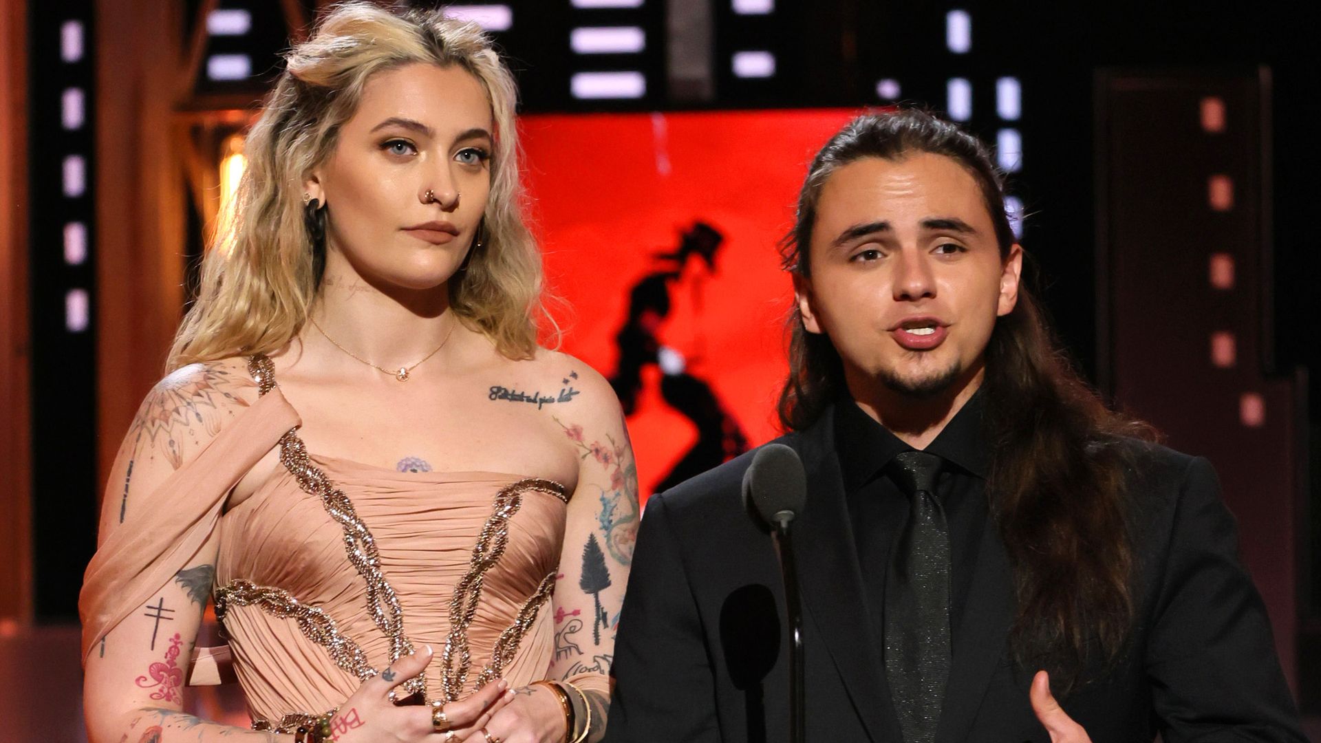 Prince y Paris Jackson recuerdan a su padre en el día que hubiera cumplido 68 años: una aparición sorpresa y una grabación privada