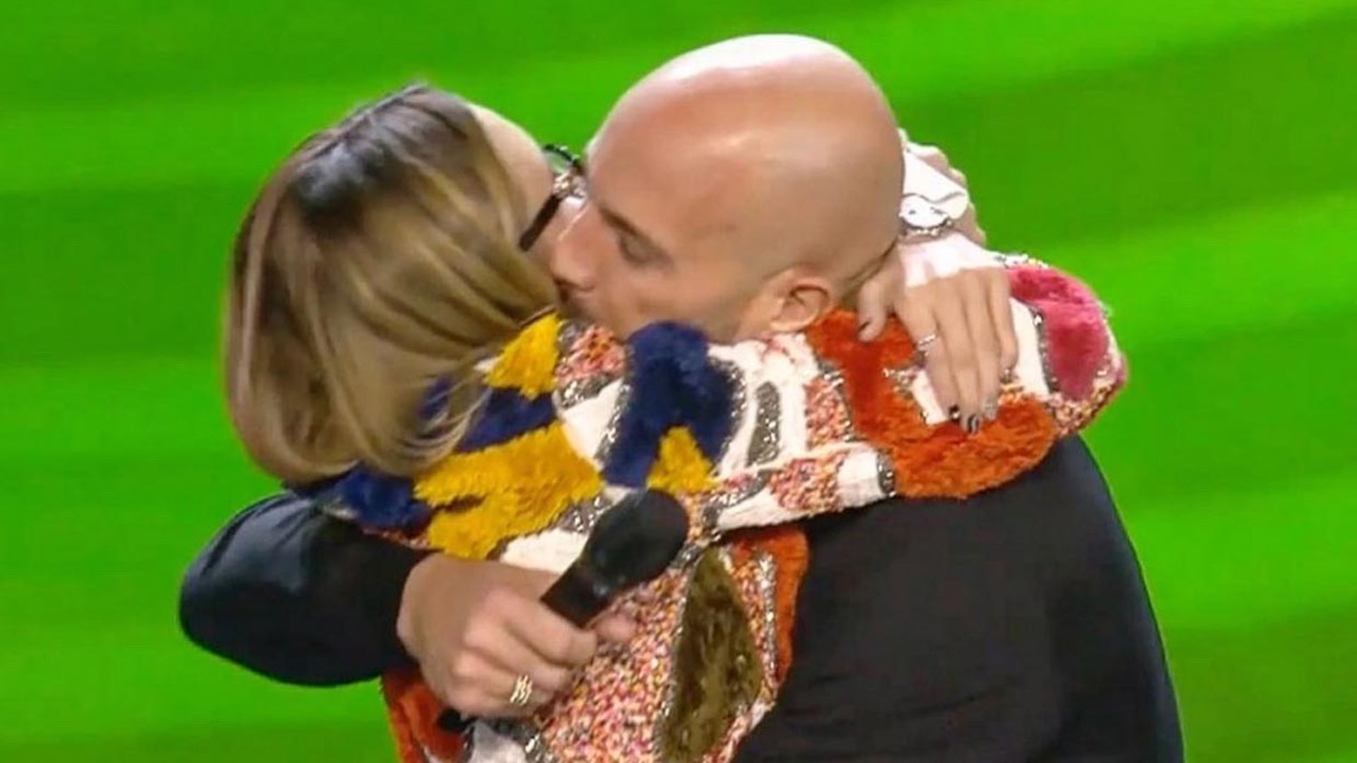 El orgullo de Pepe Reina en el debut como cantante de su hija Grecia en 'Idol Kids'