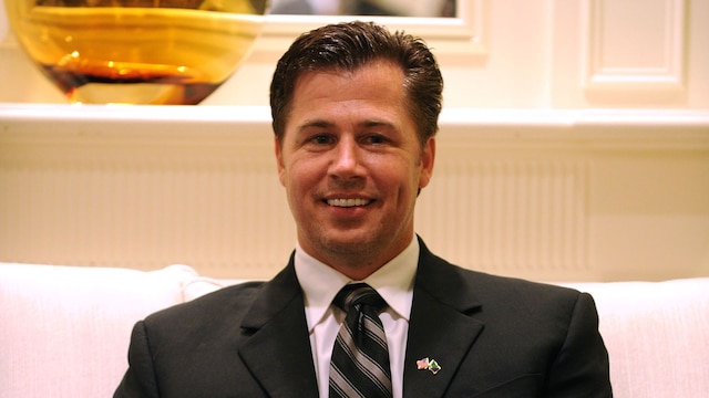 Douglas Pitt