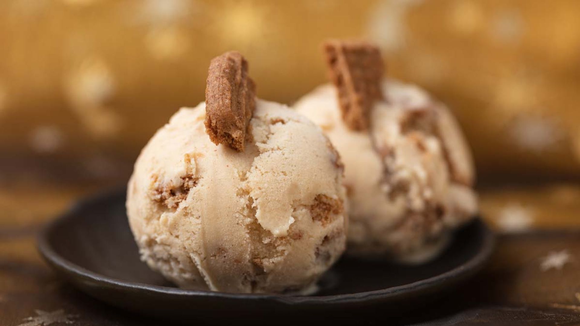 Helado de galletas