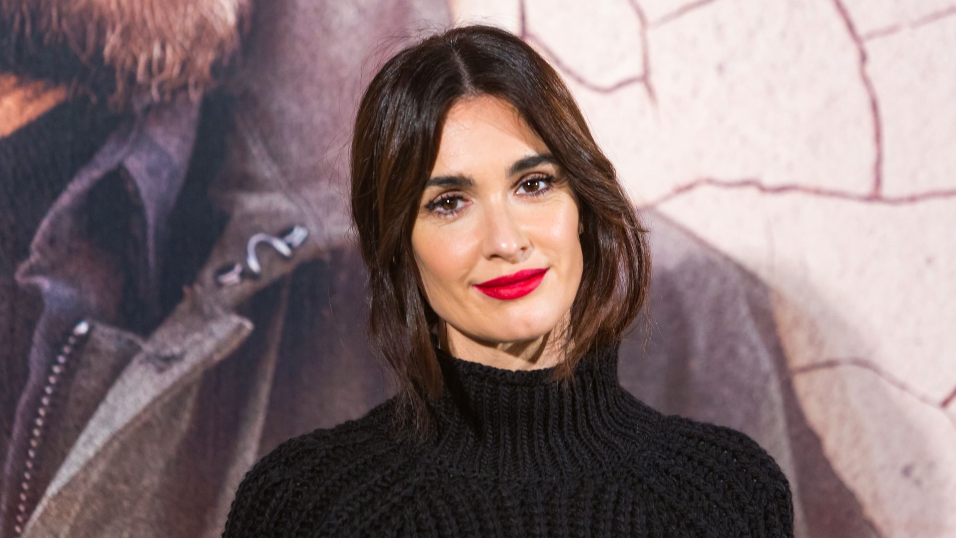 Paz Vega, radiante en bañador a los 50 años, se refugia en sus hijos en su primer verano tras la separación