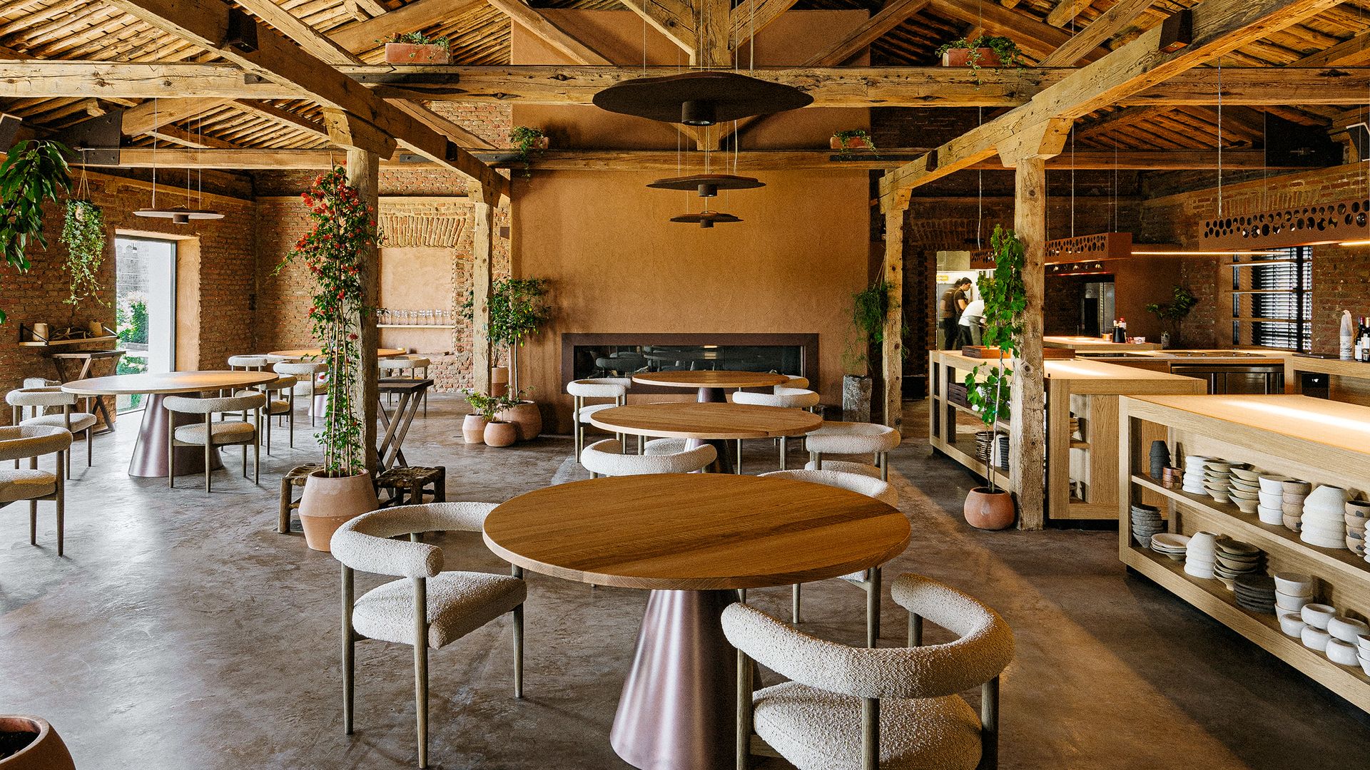 Sala del restaurante Barro en Ávila
