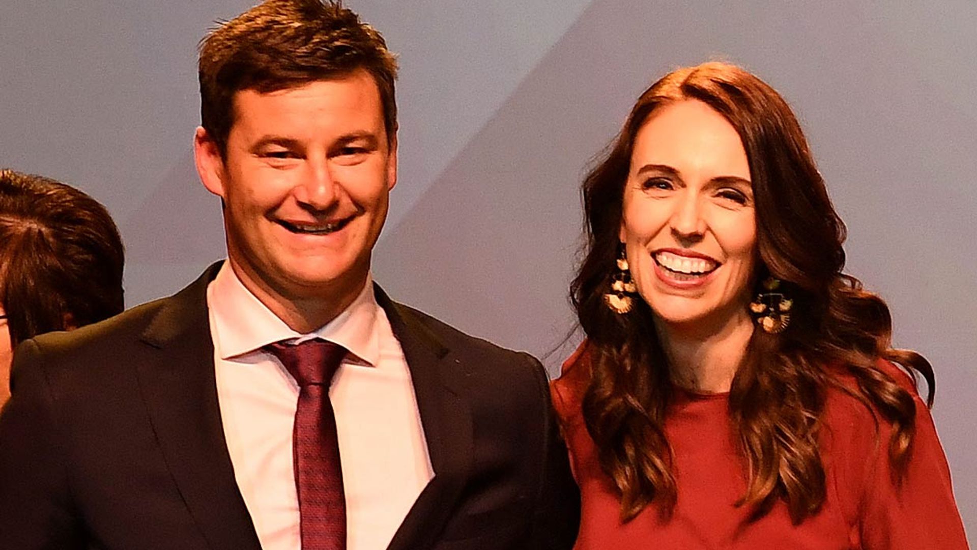 La primera ministra de Nueva Zelanda pospone su boda por el avance de la variante ómicron