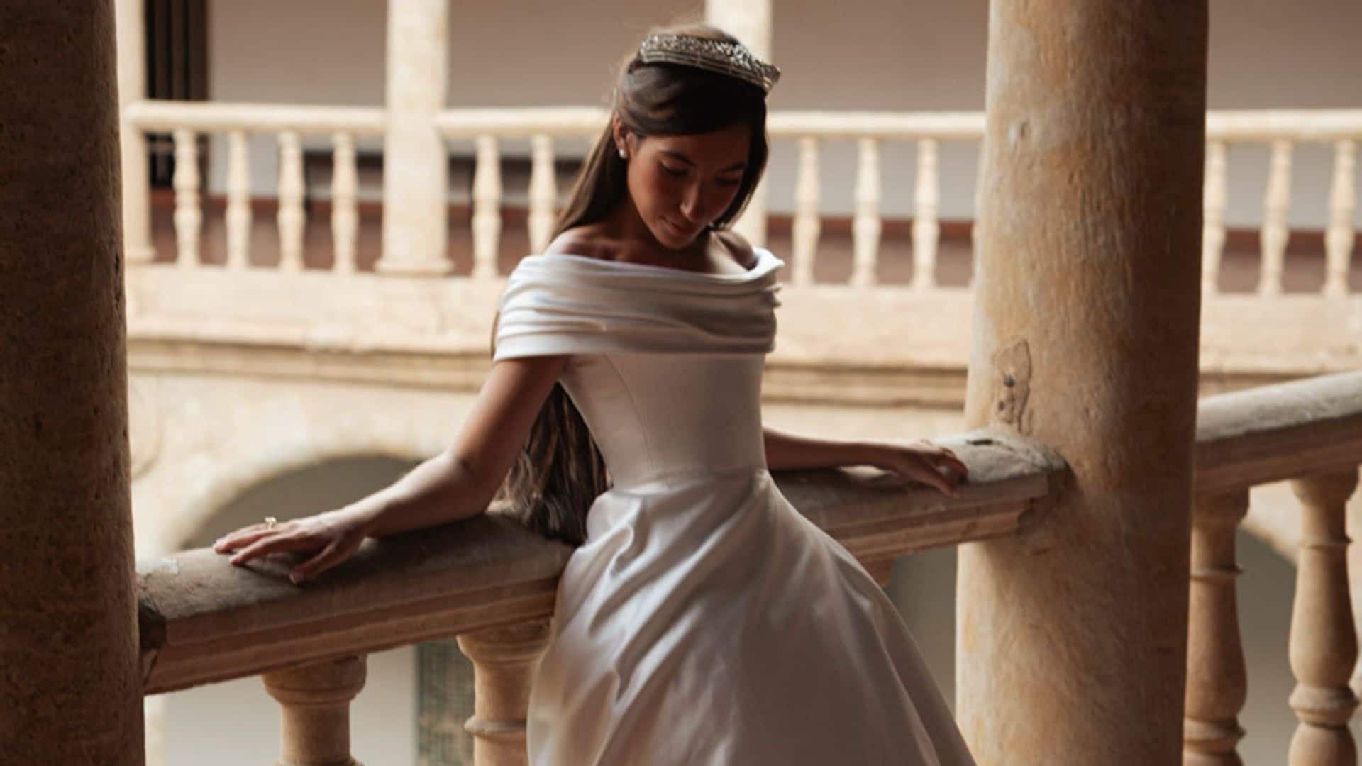 Vestido de novia viral clásico de Phillipa Lepley con seda del Lago di Como