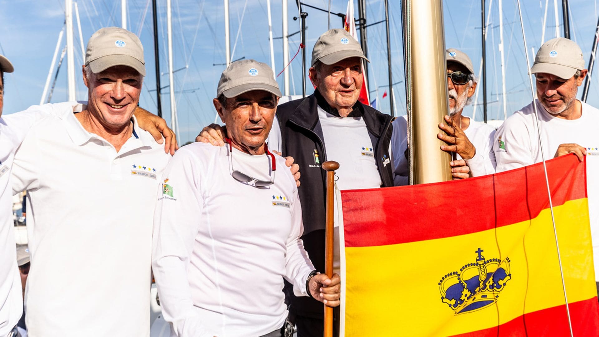 El rey Juan Carlos se proclama campeón del mundo de vela por tercera vez en seis años